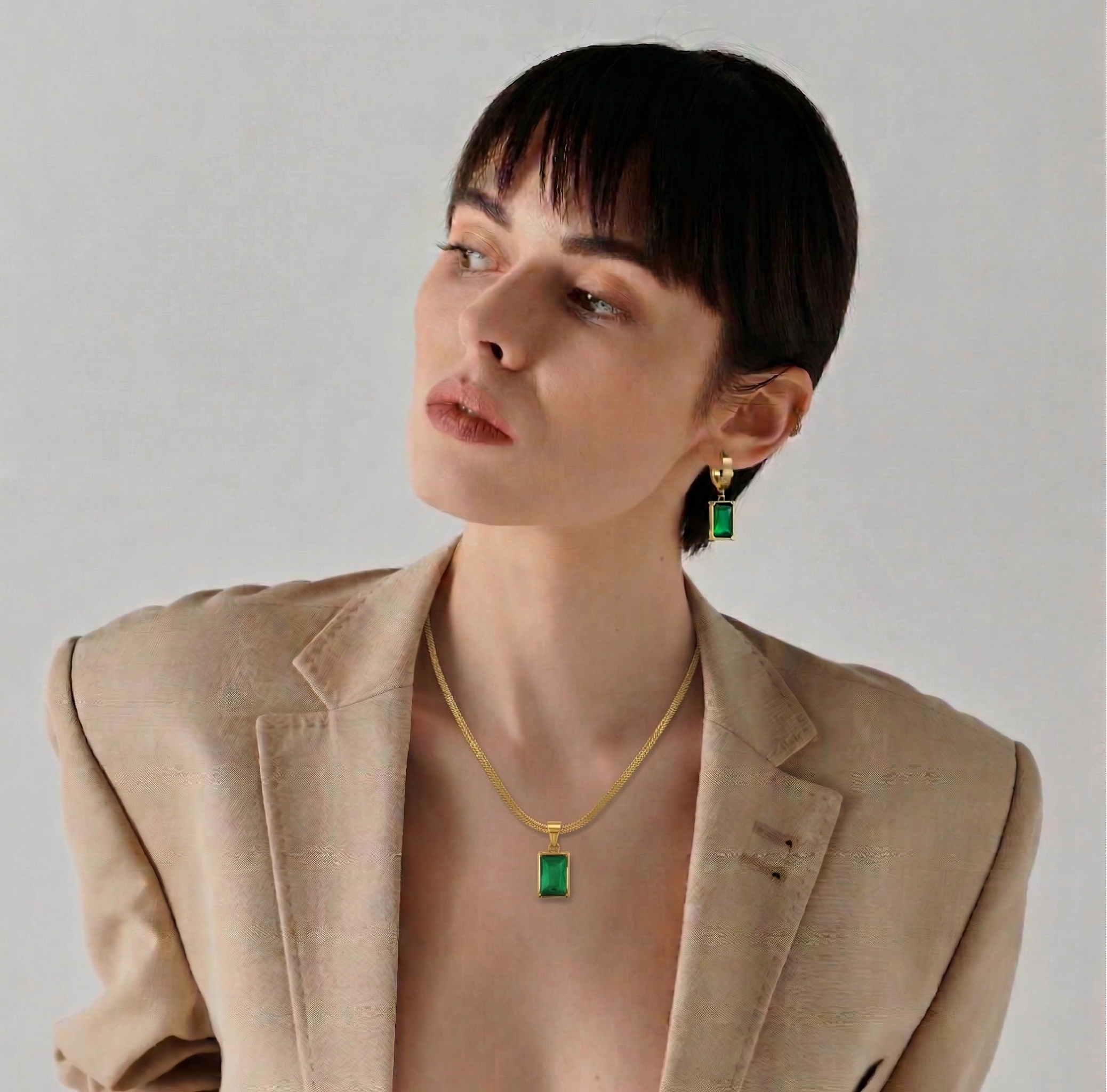 Emerald Rectangle Pendant Set Necklace