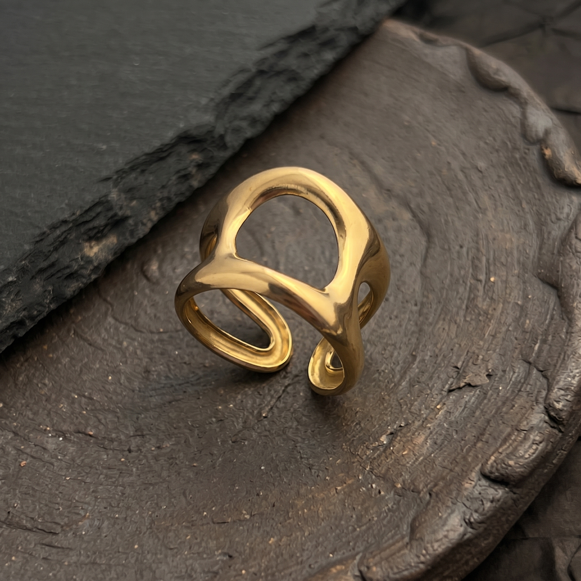 Hollow Arch Frame Ring