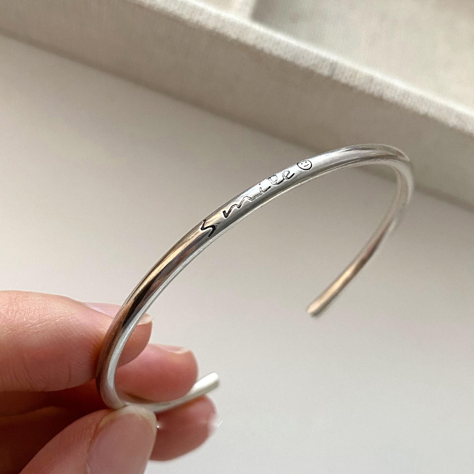 Smile Line Bracelet