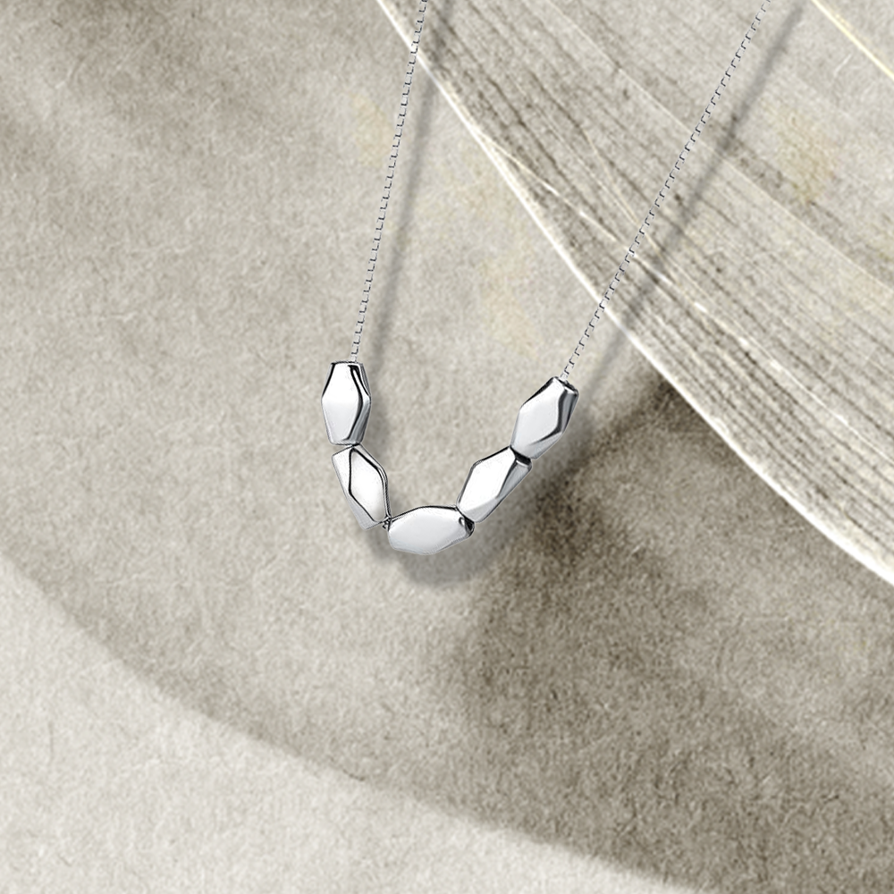 Geometric Bead Chain Necklace