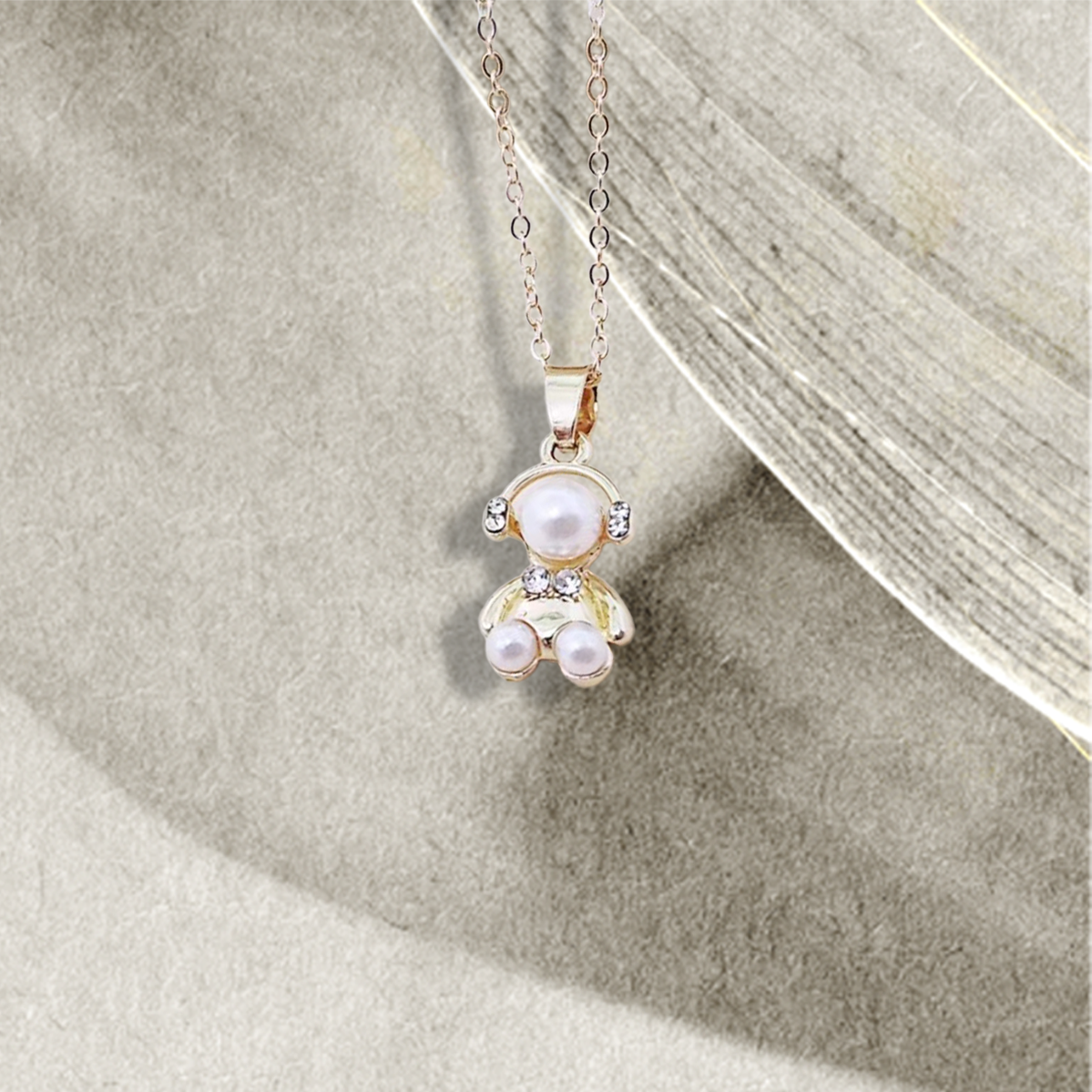 Pearl Teddy Pendant Necklace