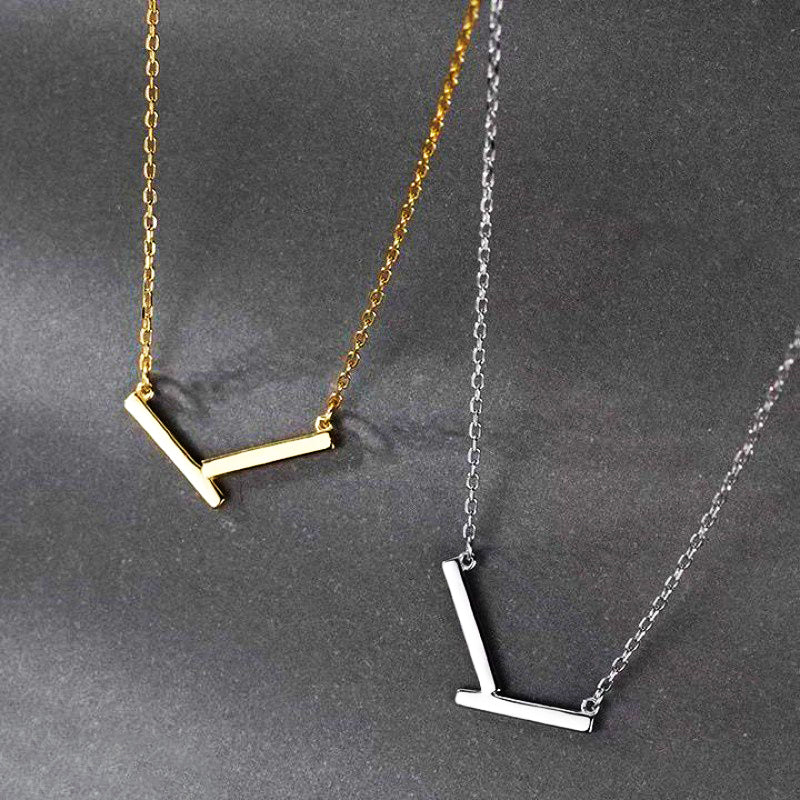Minimal V-Bar Pendant Necklace