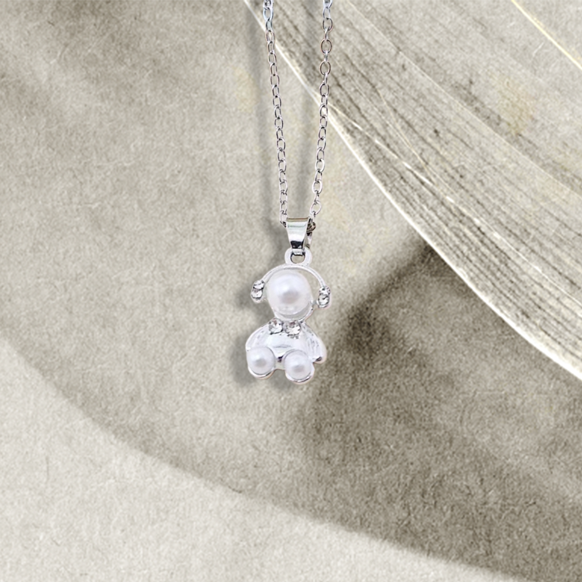 Pearl Teddy Pendant Necklace