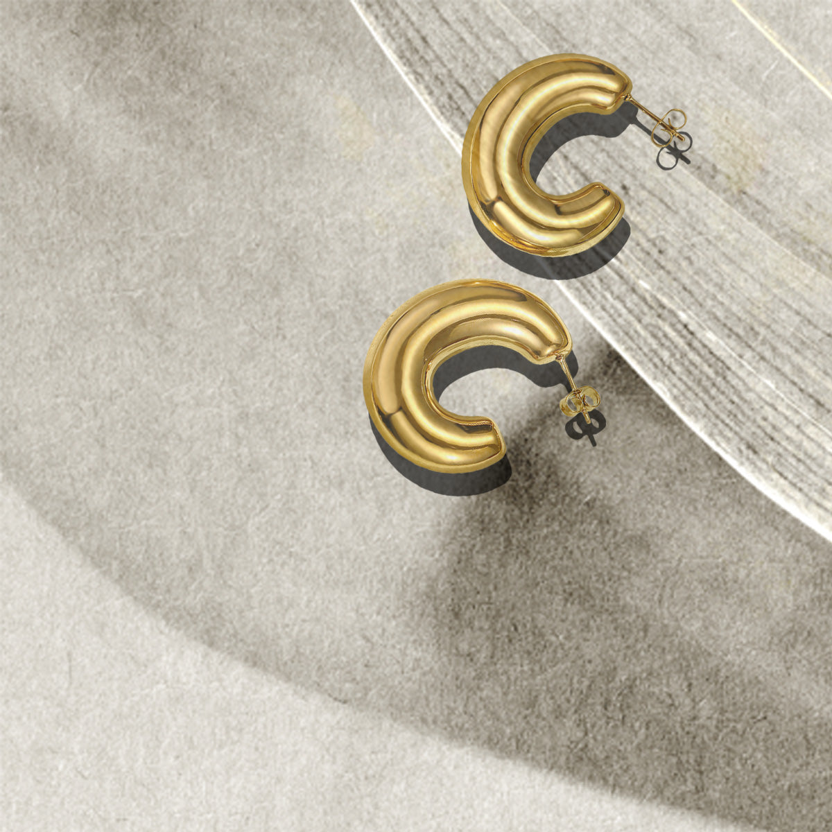 Chunky C-Hoop Earrings