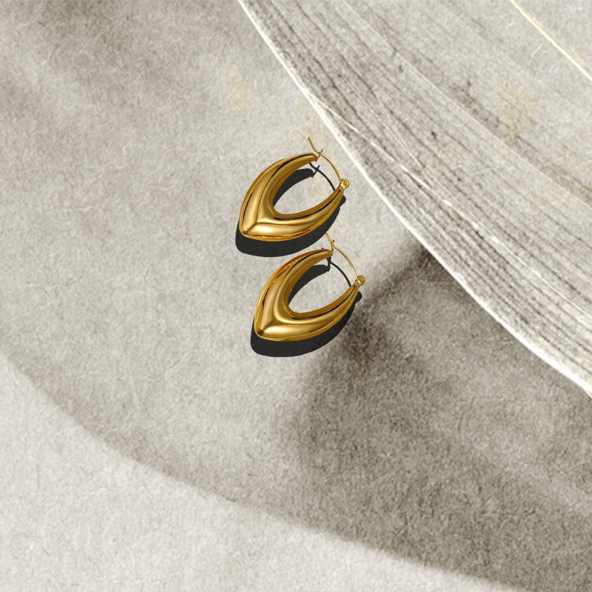 Geometric U-Hoop Earrings