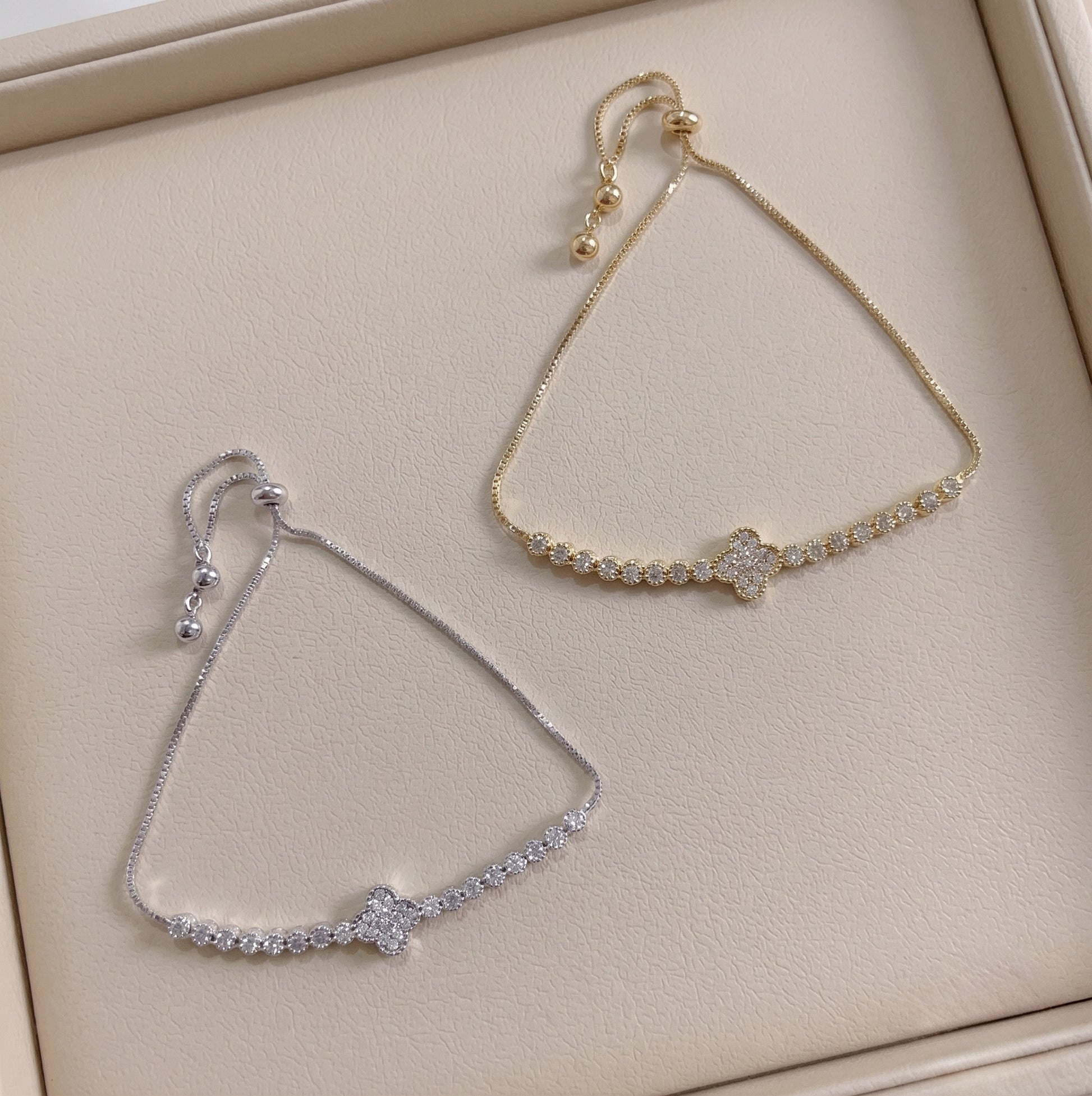 Clover Spark Bracelet