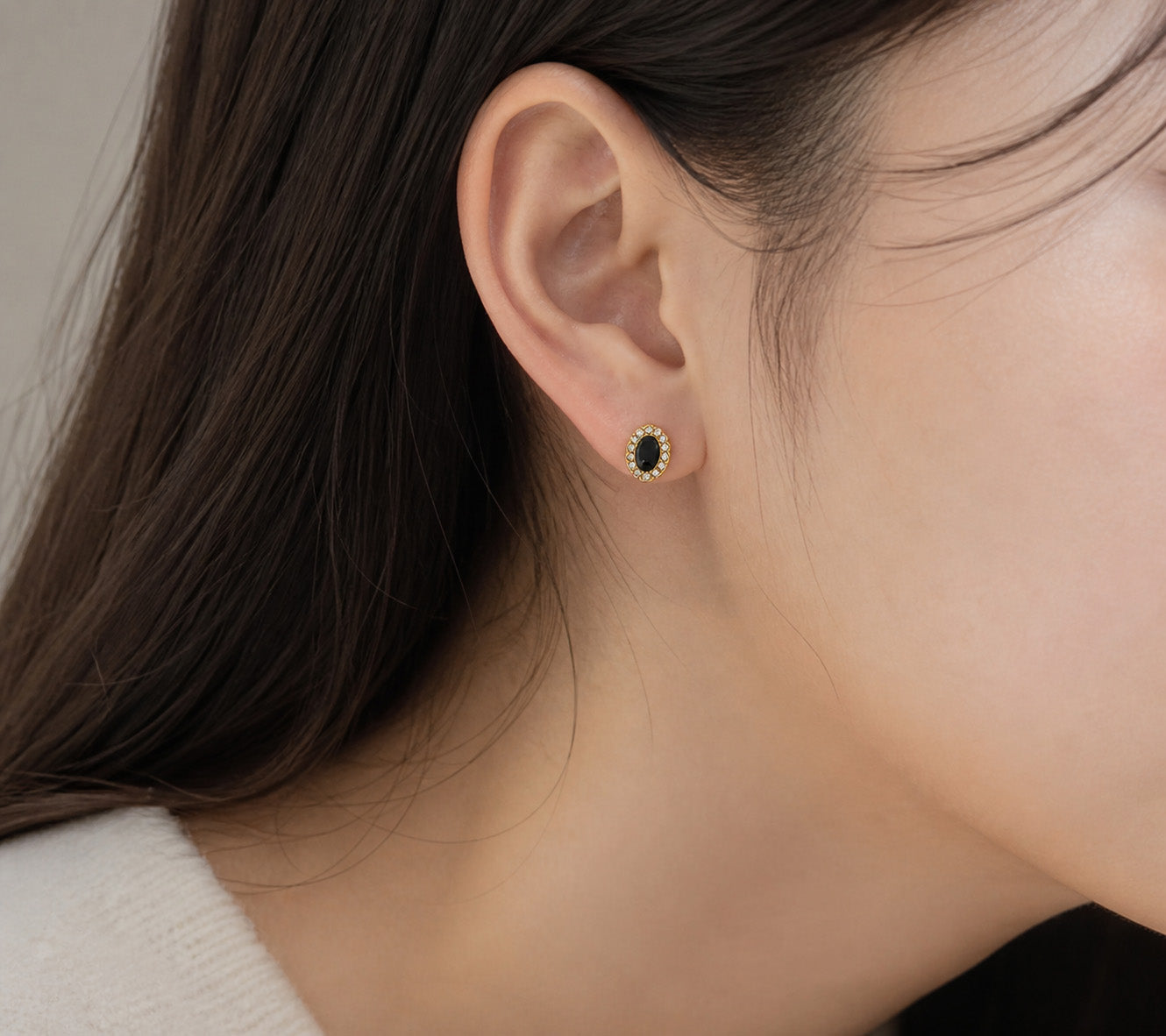 Black Oval Halo Stud Earrings