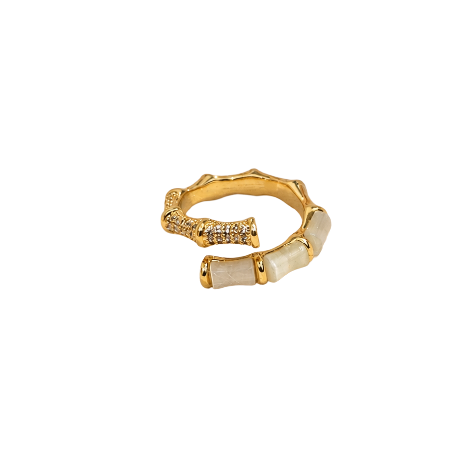 Ribbon Shell Accent Ring (Gold)