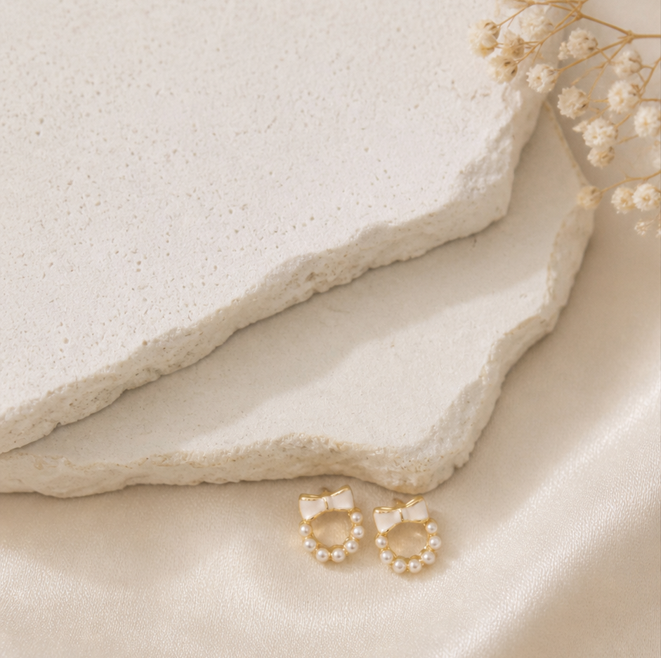 Pearl Ribbon Stud Earrings